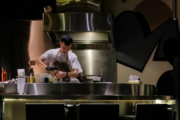 Comment les chefs innovent-ils avec les techniques de cuisson modernes ?