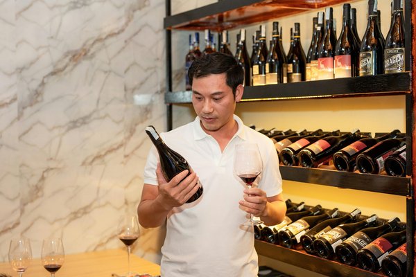 Comment bien choisir son vin primeur : conseils pratiques